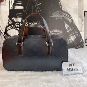 Louis Vuitton Mat Monogram Shelton Black